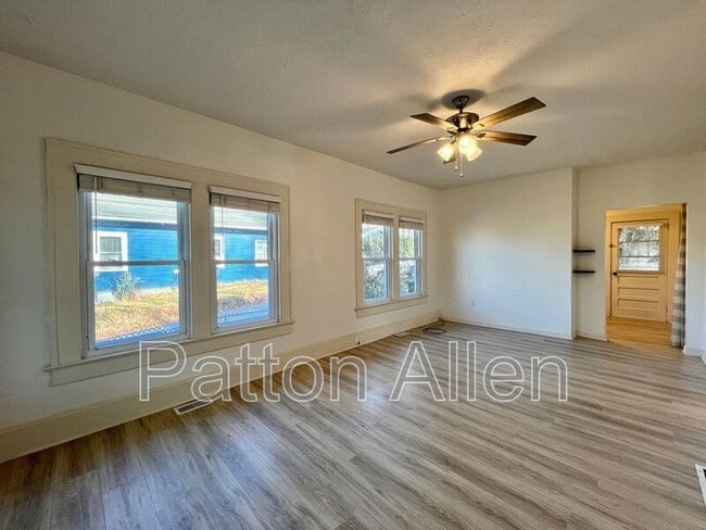 Photo - 90 Fairfax Ave