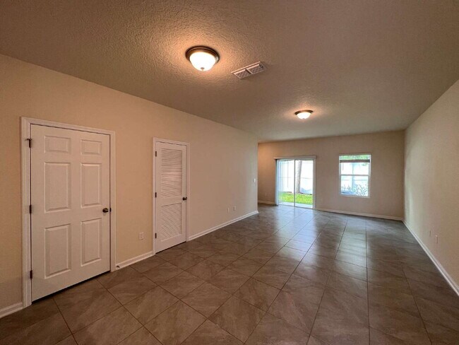Photo - Charming 3-Bedroom Townhome for Rent in De...