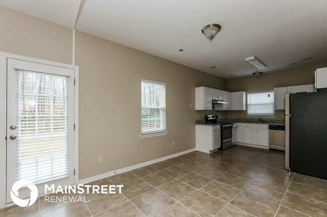 Photo - 4704 Waterbell Ln