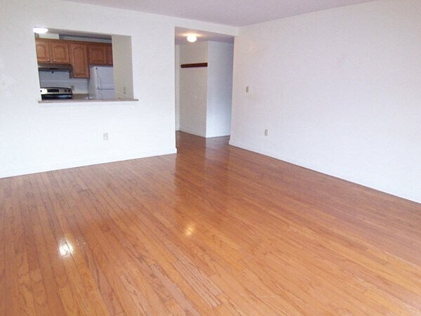 Photo - 1 Watermill Pl Unidad 1 Watermill Place #426