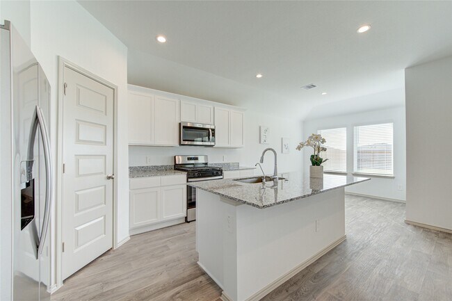 Photo - 1806 Laguna Wy