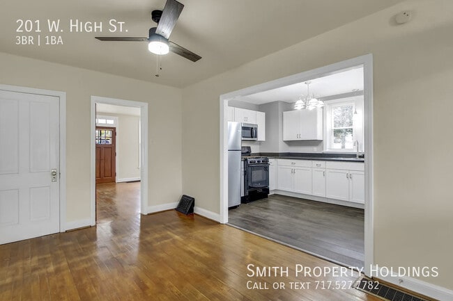 Photo - 201 W High St