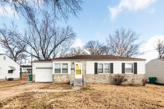 Photo - Charming & Spacious Home in Bellefontaine Neighbors – Move-In Ready!