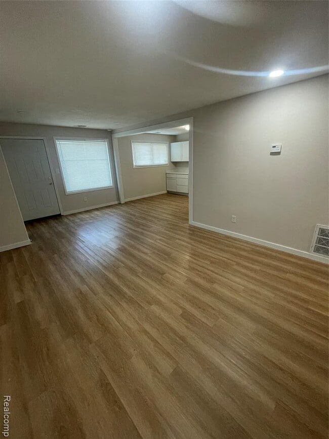 Photo - 11359 Winthrop St