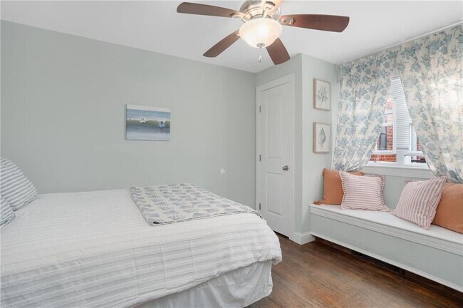 Photo - 70 Carroll Ave Unit 706