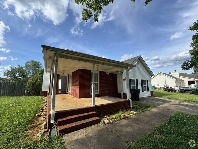 Building Photo - 105 Ed Milner Dr Rental