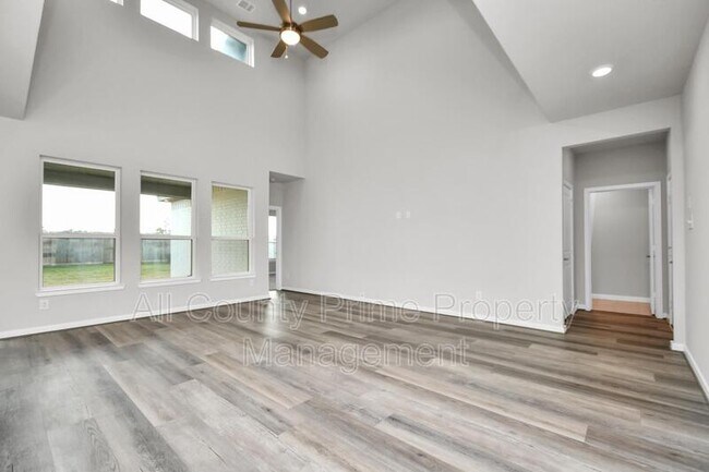 Photo - 1218 Raburn Run Ln