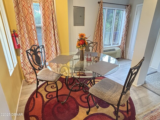 Photo - 528 Bostwick Ave