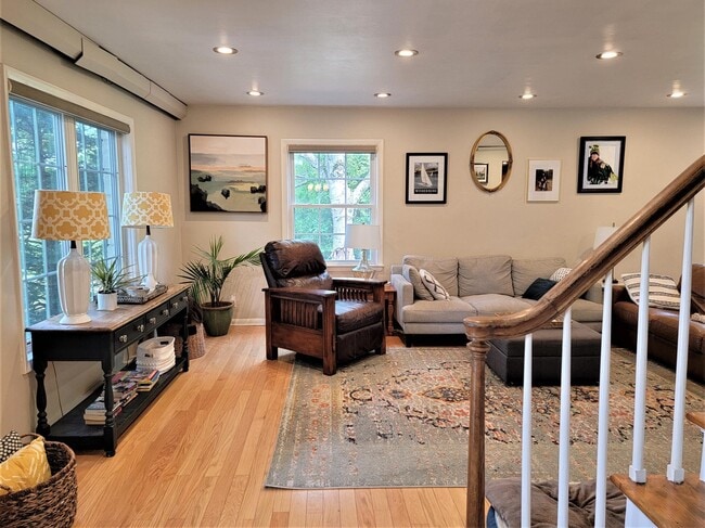 Photo - 16840 Fairview Ct