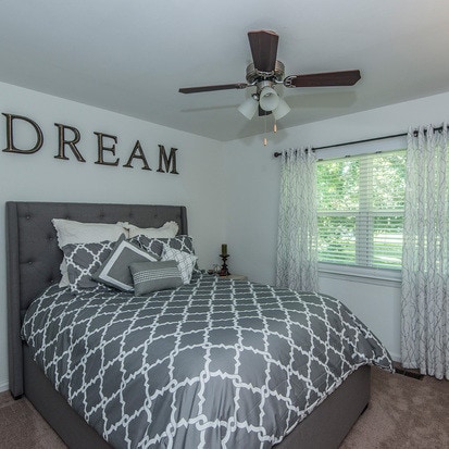 Bedroom - Avian Place Apartments