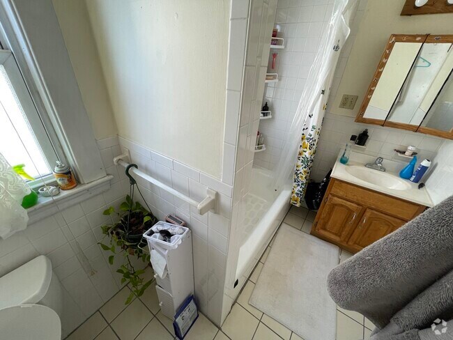 Building Photo - 24 Claymoss Rd Unit 3 Rental