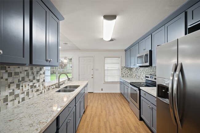 Photo - 3835 Tartan Ln
