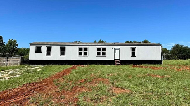 Photo - 4 bed 2 bath - Beautiful home