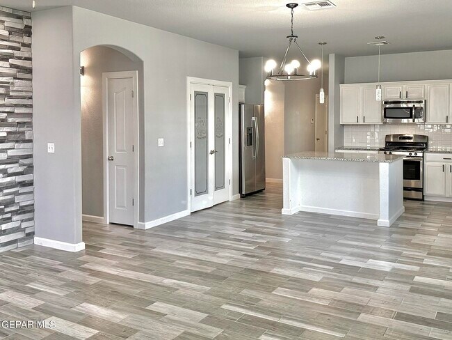 Photo - 13139 Saker Dr