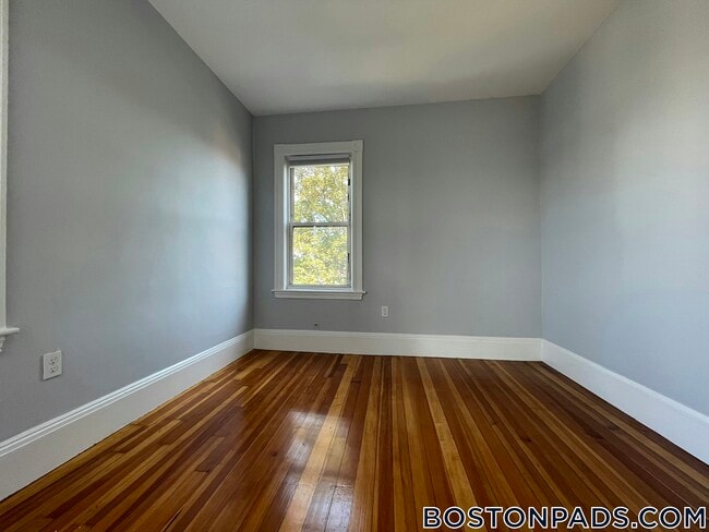 Photo - 247 Boston St Unidad 3