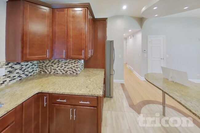 Photo - 1421 Redwood Dr