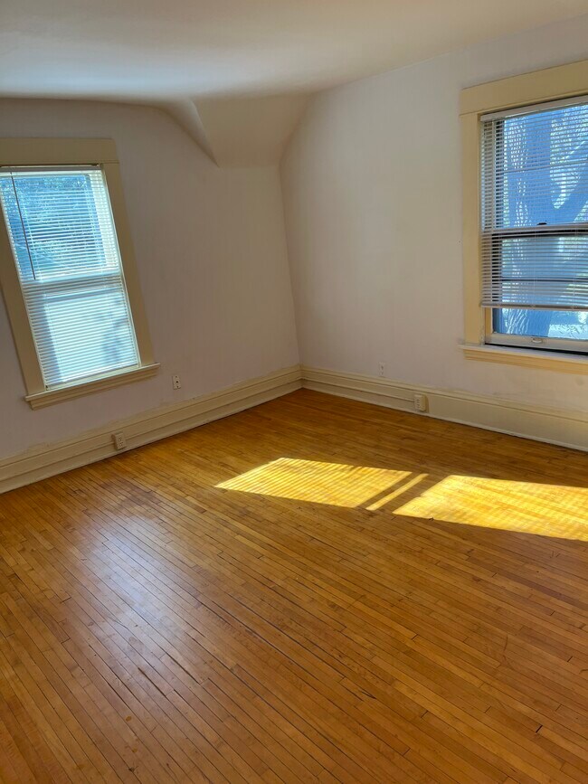 Photo - 872 19th Ave SE Unidad 19th