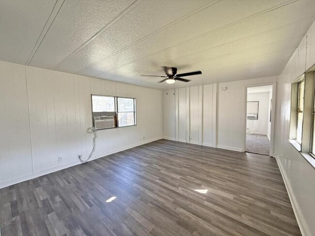 Photo - 6227 Forest Acre Cir N