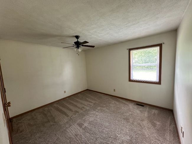 Photo - 219b-219 Robb Ave Unit 215 B