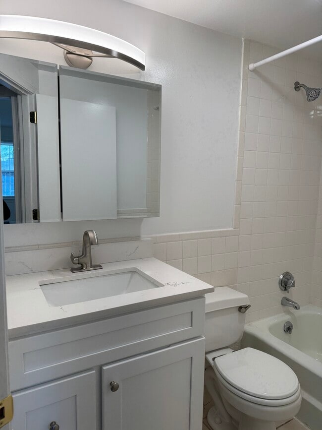 Photo - 11 Millers Rd