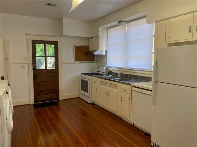 Photo - 7319 Nelson St