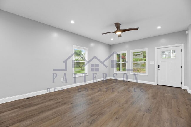 Photo - 2544 Bernhurst Dr