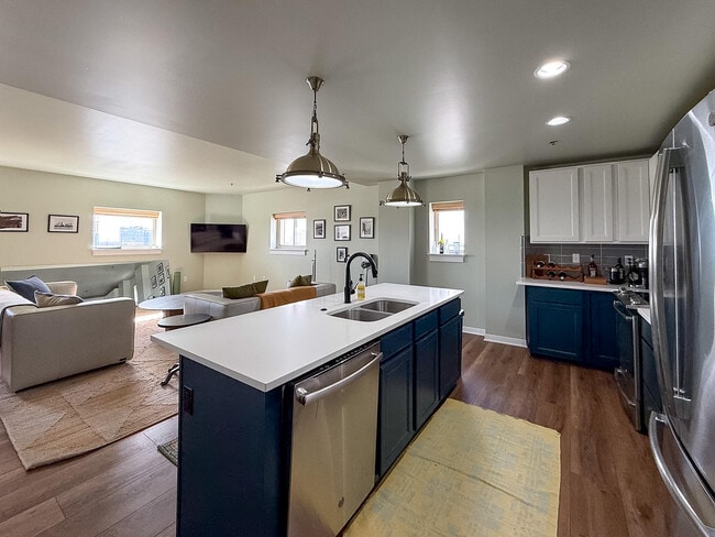 Photo - 525 W Lafayette Blvd Unit 21E