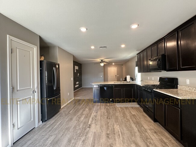 Photo - 5992 S Antrim Loop