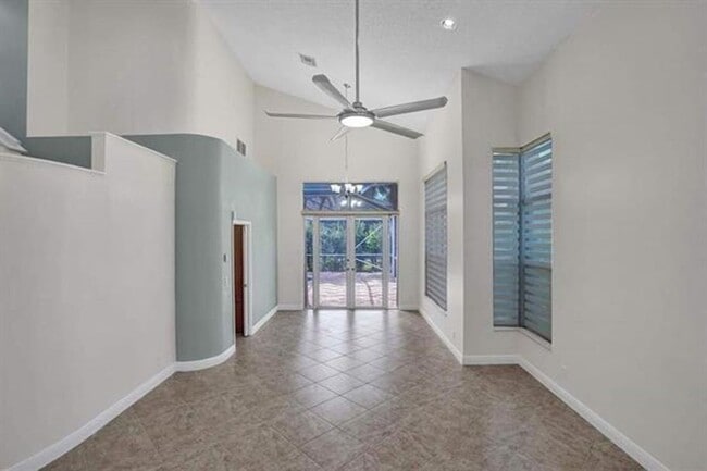 Photo - 11032 Boston Dr