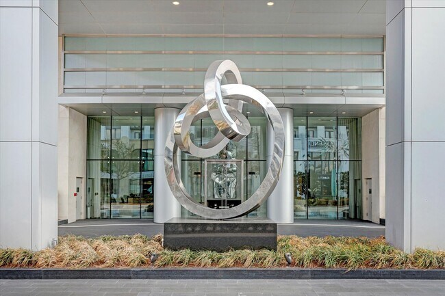 Photo - 2727 Kirby Dr Unit 12C