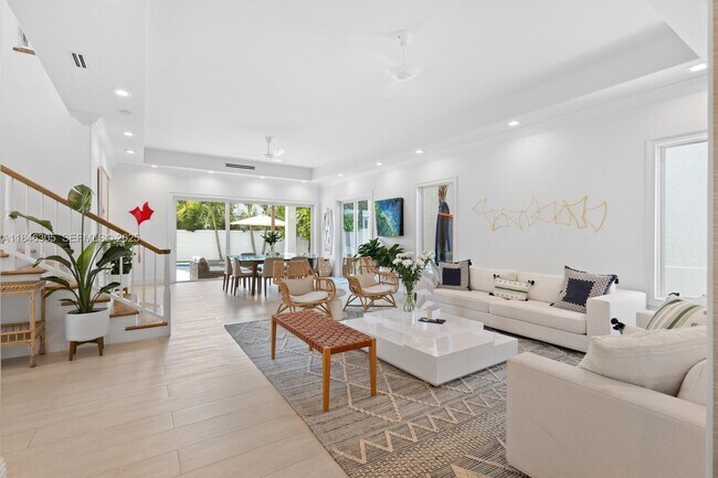 Photo - 5 Coconut Ln