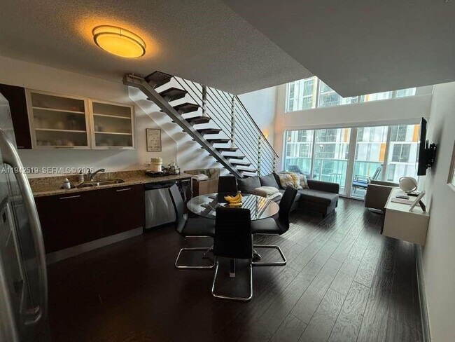 Photo - 41 SE 5th St Unit 712