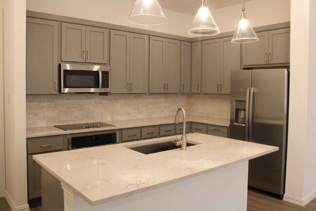 Photo - 628 Blue Rdg Dr