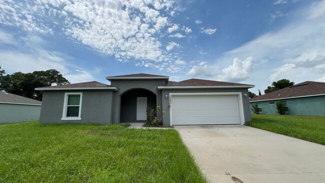 INCREDIBLE 4 Bedroom, 2 Bathroom Home in P... - INCREDIBLE 4 Bedroom, 2 Bathroom Home in P...