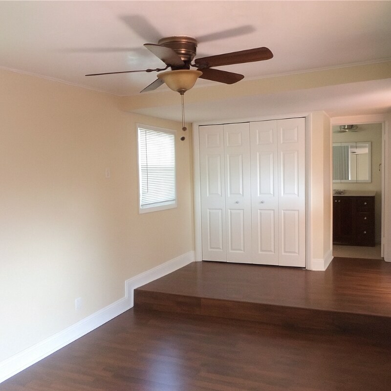 Photo - 423 N L St Unit 2