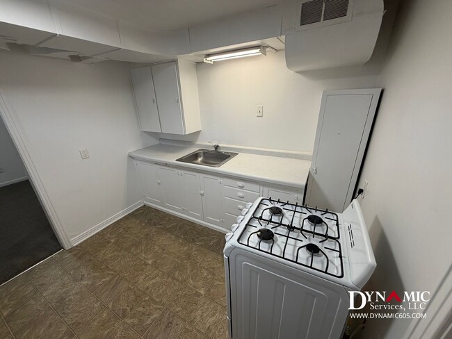 Photo - 516-518 W 16th St Unit Apt. 3