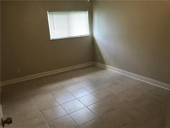 Photo - 3421 NW 44th St Unidad # 103