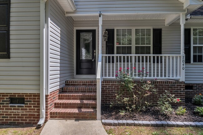 Photo - 7040 Pine Rd