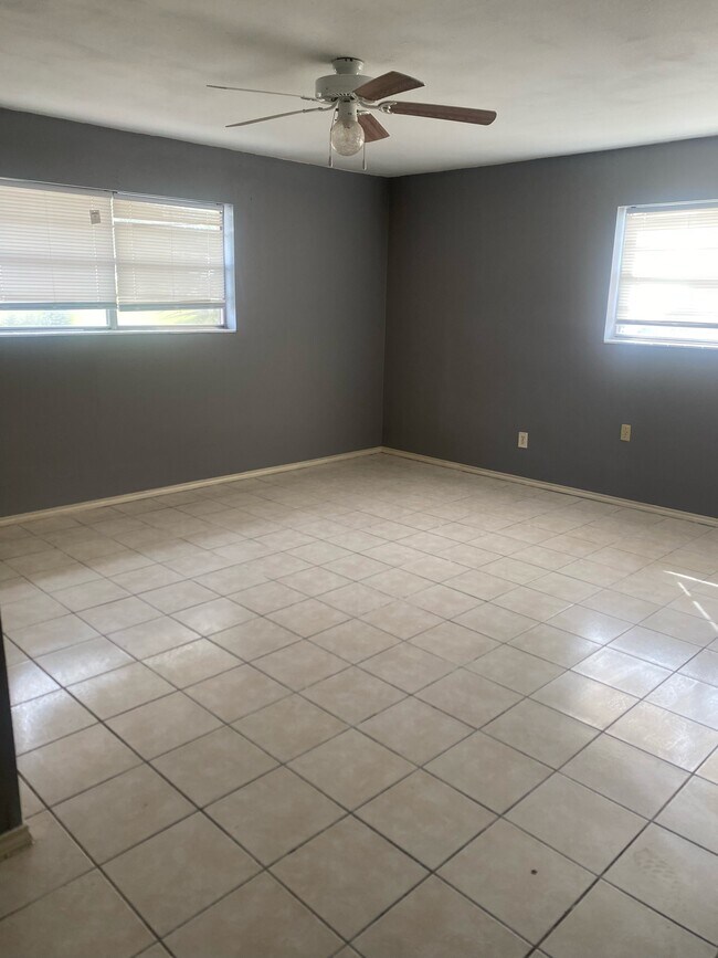 Photo - 3417 N Kenyon Rd Unit N Kenyon