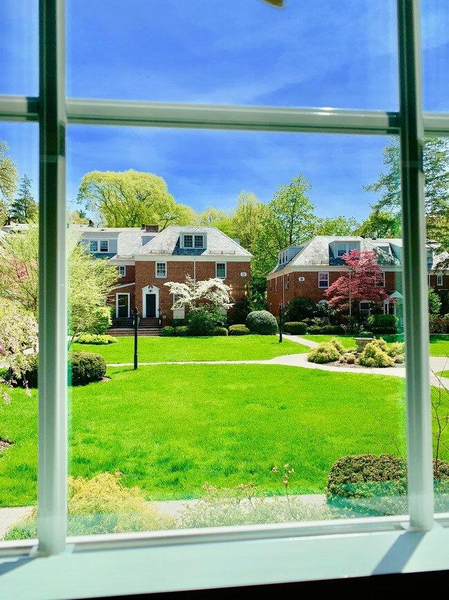 Photo - 185 E Palisade Ave