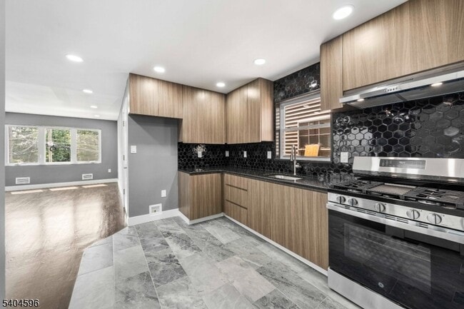 Photo - 1117 Chestnut St