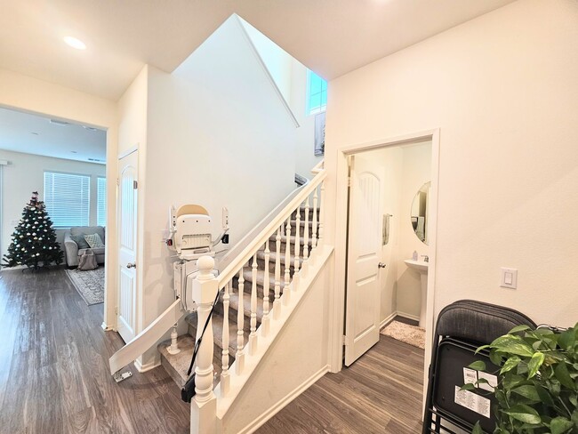 Photo - Beautiful Condo In a Nice Neighborhood 2 car garage