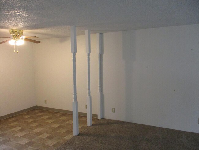 Photo - 4279 River Rd