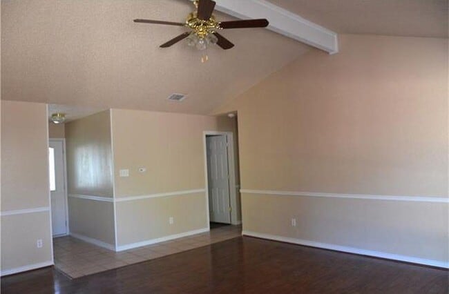 Photo - 609 Riverwood Dr