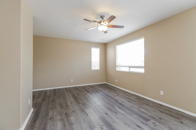 Photo - 40549 N Brumana St