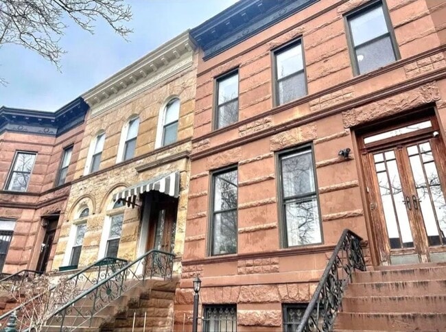 Building Photo - 763 Jefferson Ave Rental