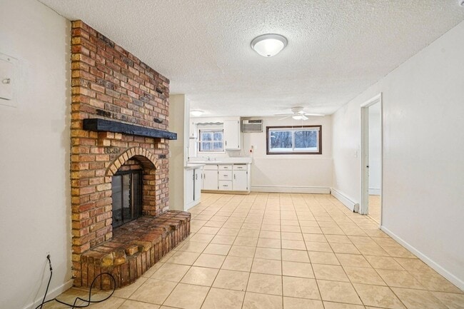 Photo - 17256 Kenyon St NE