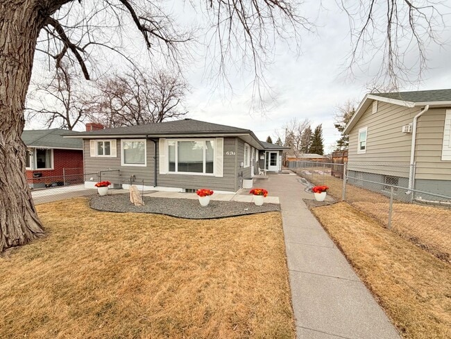 Photo - Side by side Duplex