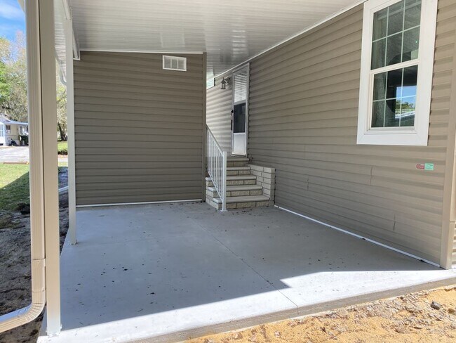 513 Old Colony Rd