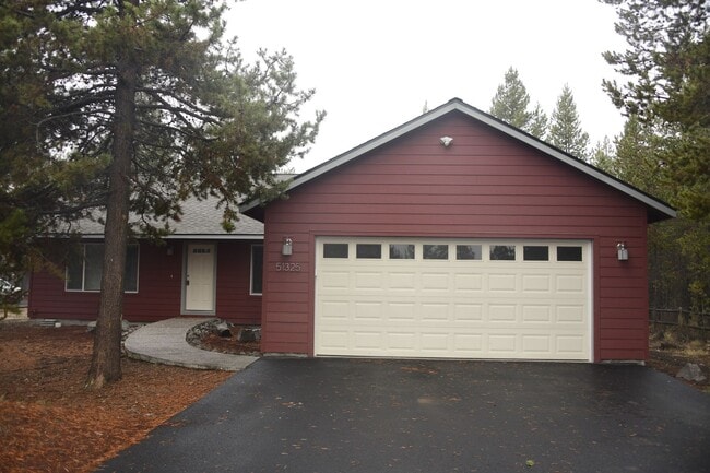 Building Photo - 51325 Mitts Way Rental